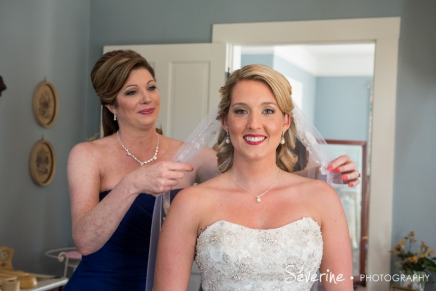 BrideGettingReady-019